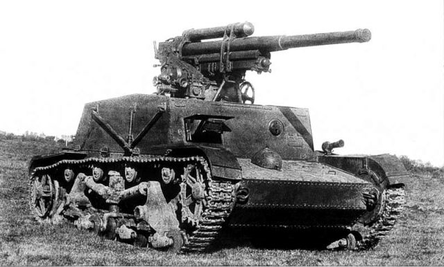 The SU-6 prototype. Notice the collapsible sides with supporting and levering arms under the sides. This machine could have been a potent weapon.
