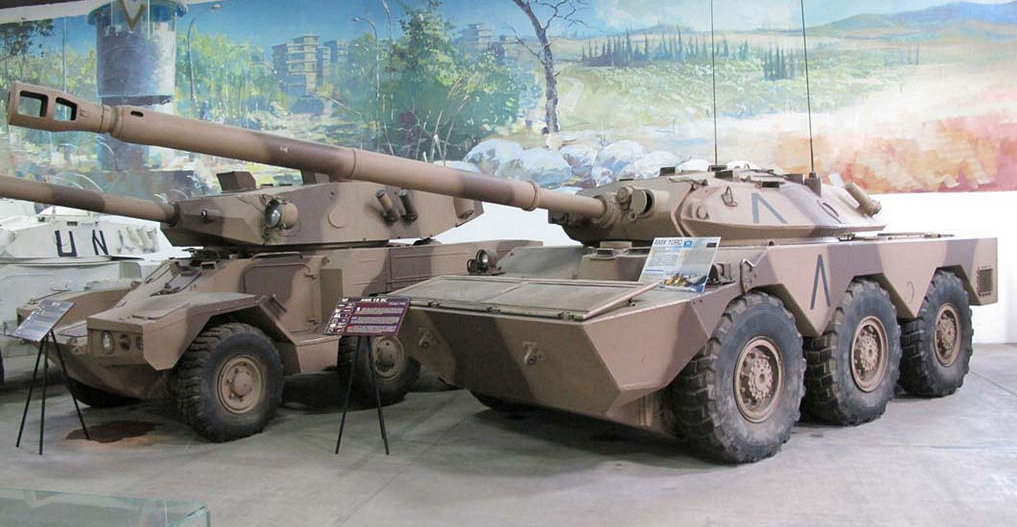 AMX-10RC from Operation Desert Storm, on display alongside an ERC-90 of the same period at Saumur Museum.