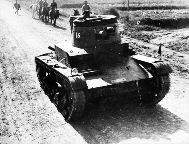 Standard Vickers Mark E Type B in Chinese Nationalist service. Date and location unknown - likely before 1937