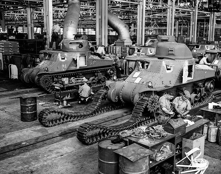 M3 Lees in production at the Chrysler plant