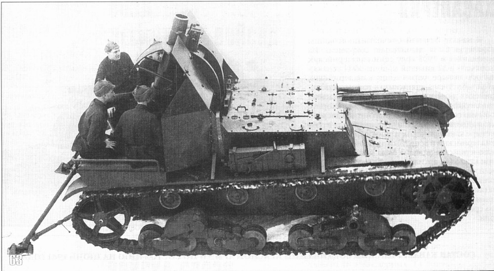 The SU-5 SPG, with a 75 mm (2.95 in) mortar. Only 33 were produced using T-26 chassis - Credits : M. Kolomiets, M. Makarov